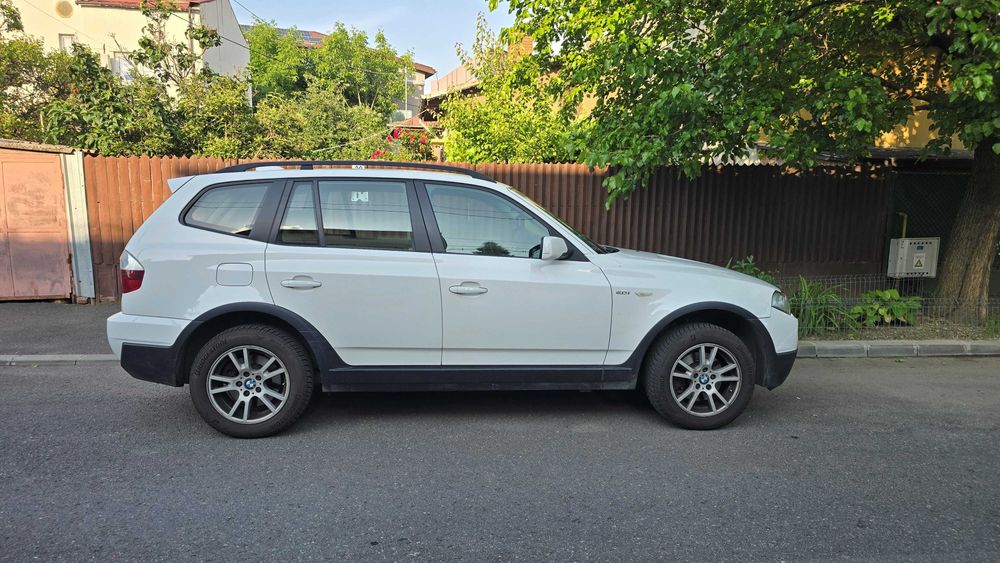 BMW X3 2.0i xDrive intretinut excelent