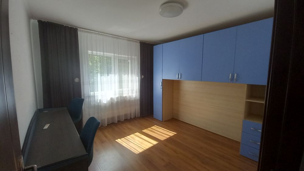 Închiriez apartament Curtea de Argeș