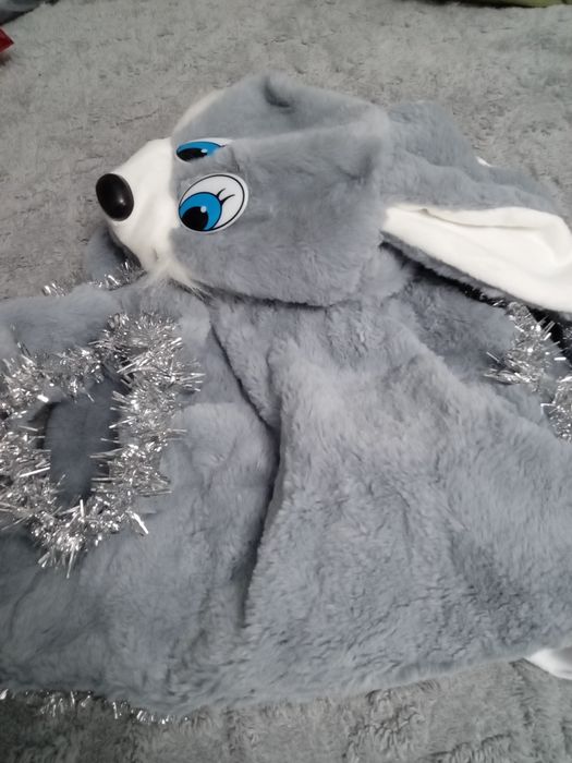 Продам костюм на мальчика Зайчика на 2-3 года .