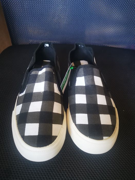 Tenesi slip-on United Colors of Benetton (