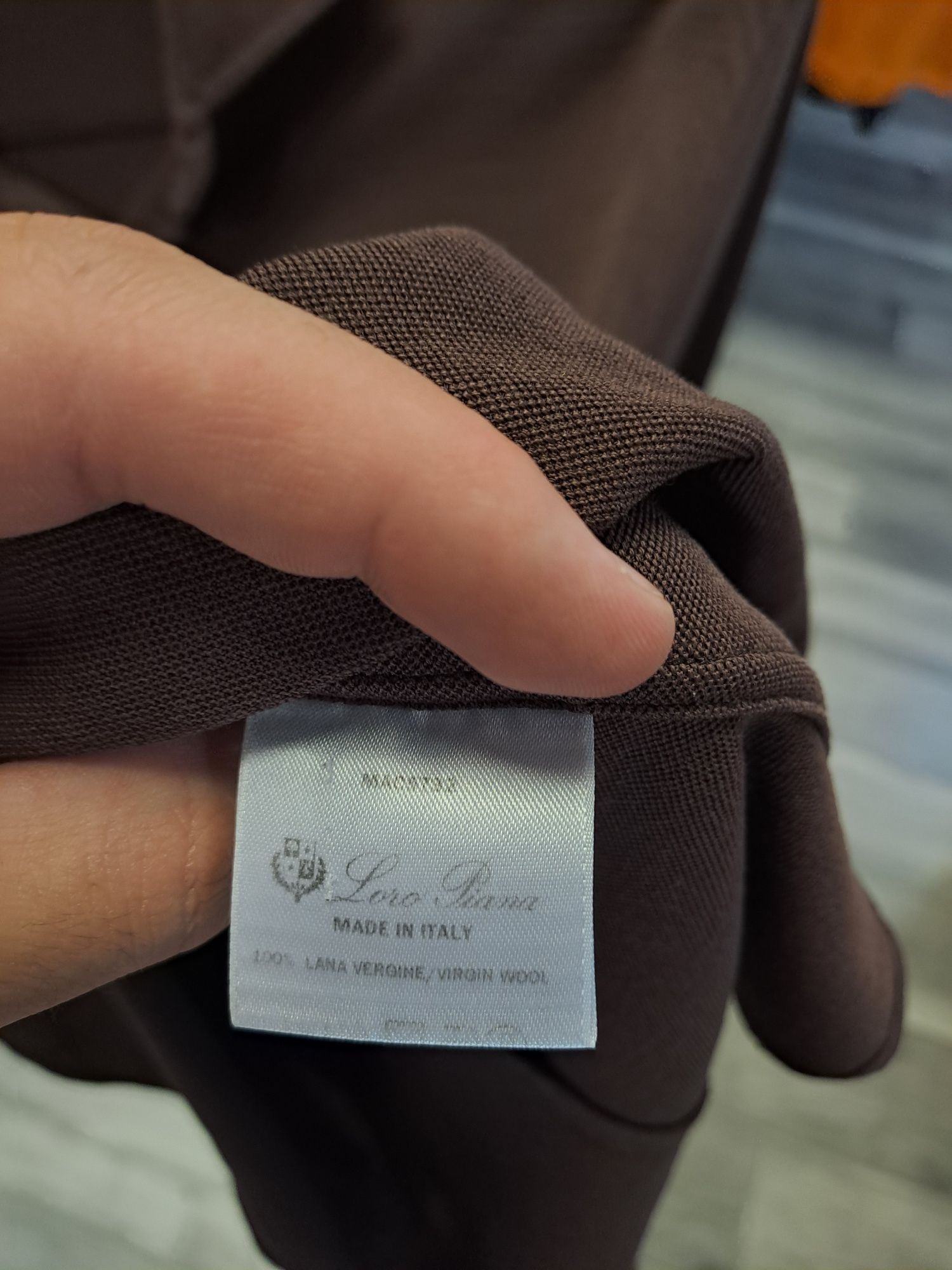 Loro Piana Dama M, stare excelentă, cod N4