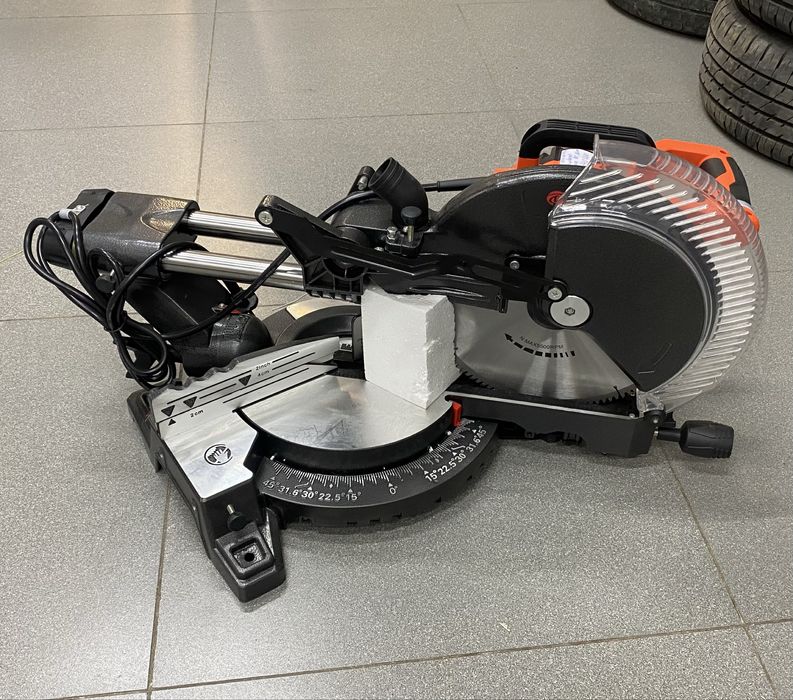 Торцовочная пила Pit, 305mm, ЖанТаС ломбард, г. Астана