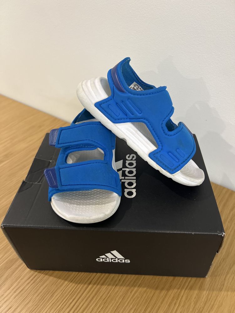 Сандали Adidas-25 номер.Обувани са много малко и са доста запазени