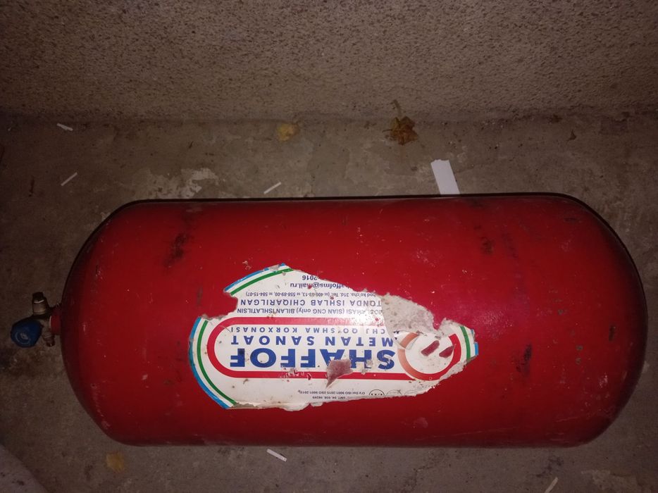 Metan Gaz balon sotiladi 65 tali