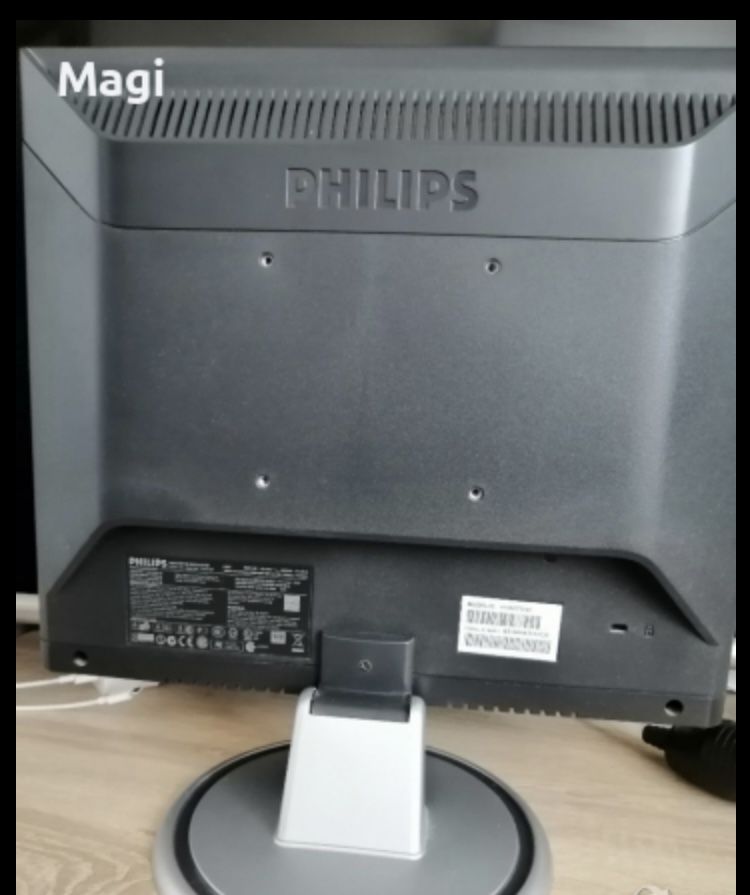 Монитор Philips