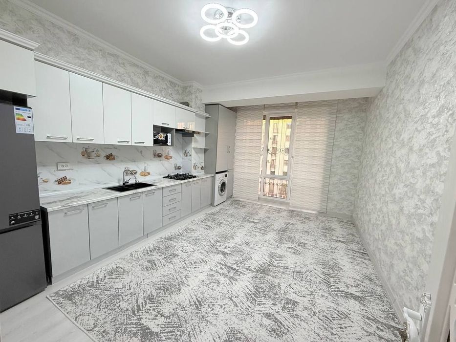 2 xonali kvartira sotiladi