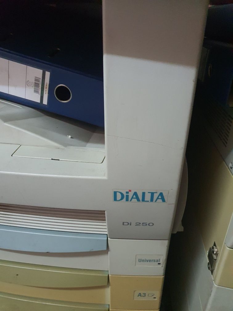 Konica minolta Xerox copiator dialta di250 di350 A3-A4 necesita repara