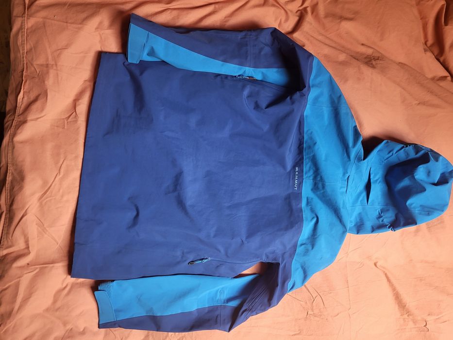 Geaca gore tex mammut