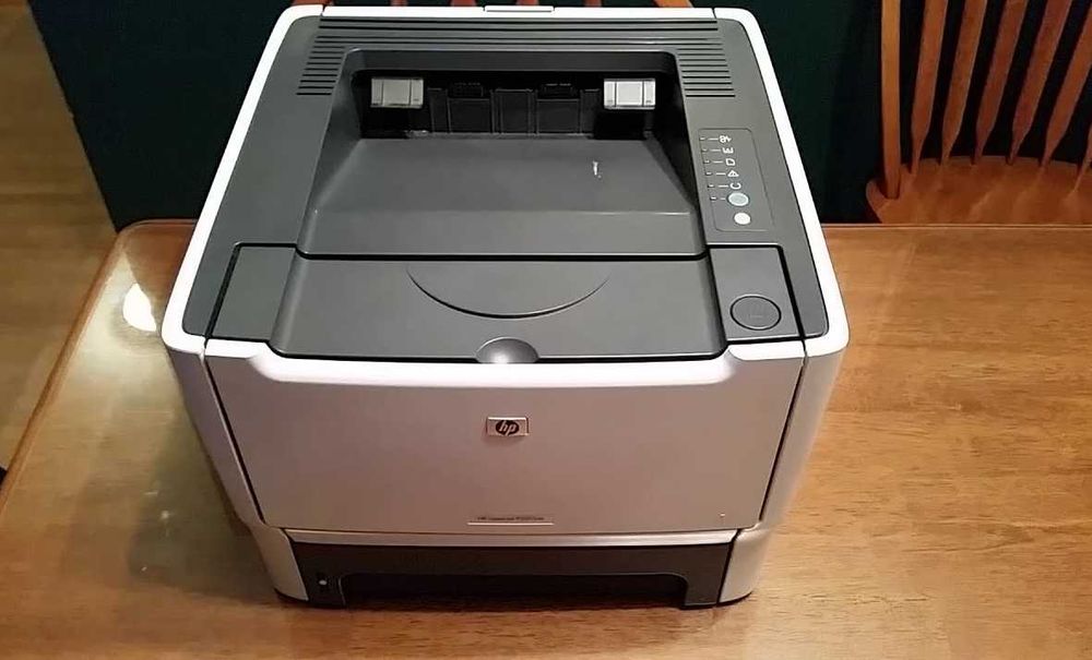 Производительный лазерный чернобелый принтер HP P2015 для большой печ