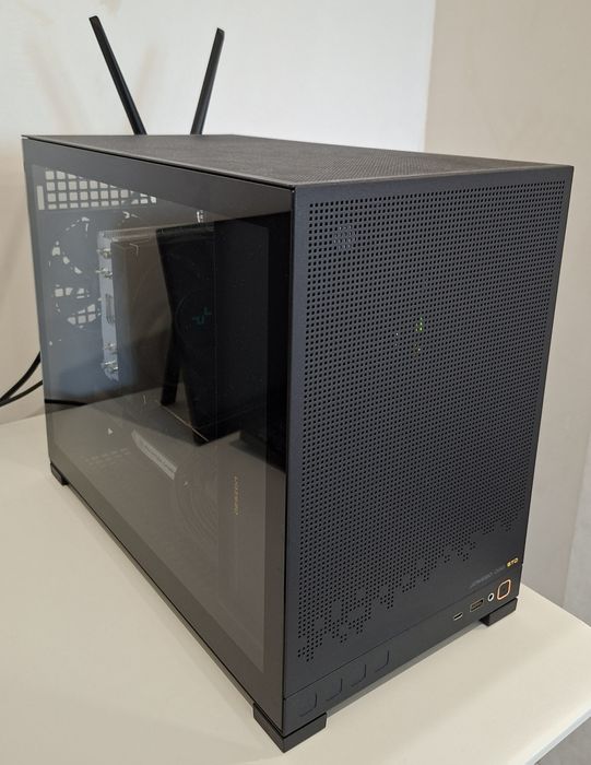 Компактный игровой ПК Jonsbo