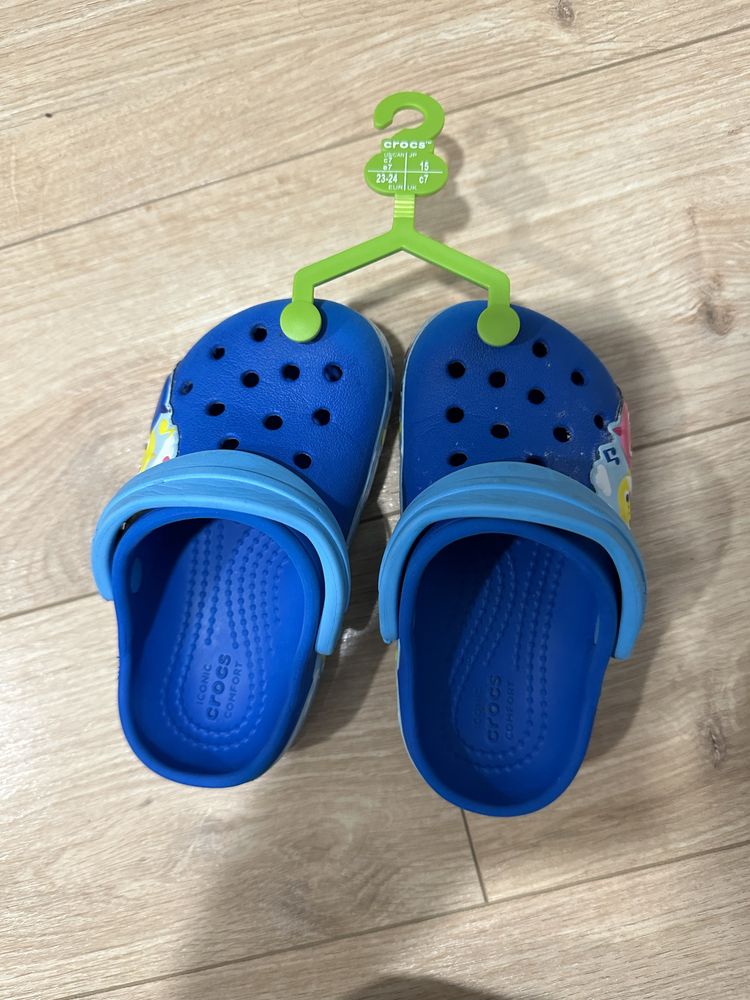 Джапанки Crocs babyshark 23-24 номер