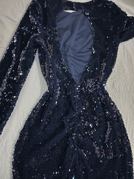 Рокля с пайети XS