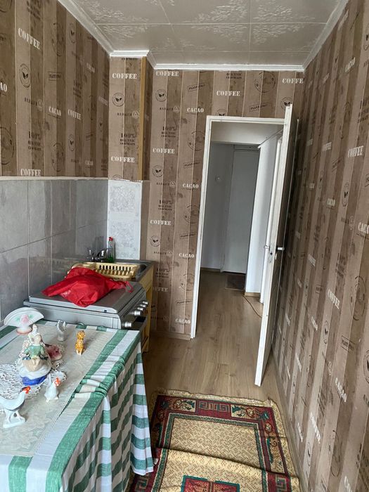 Vand garsoniera zona linistita