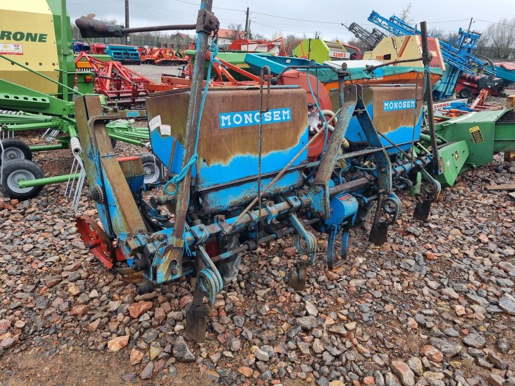 Semanatoare Porumb Monosem PN 4 sire