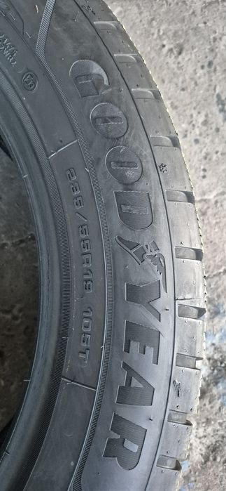 2 anvelope iarna ca si noi Goodyear,dot 2022.Pretul este pe bucata