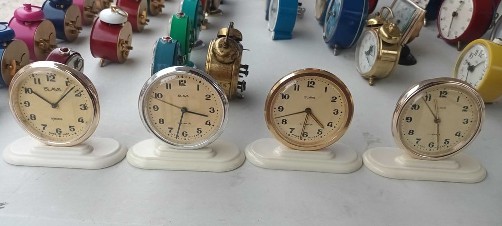 Ceas mecanic de masa Slava, functional.70 lei bucata