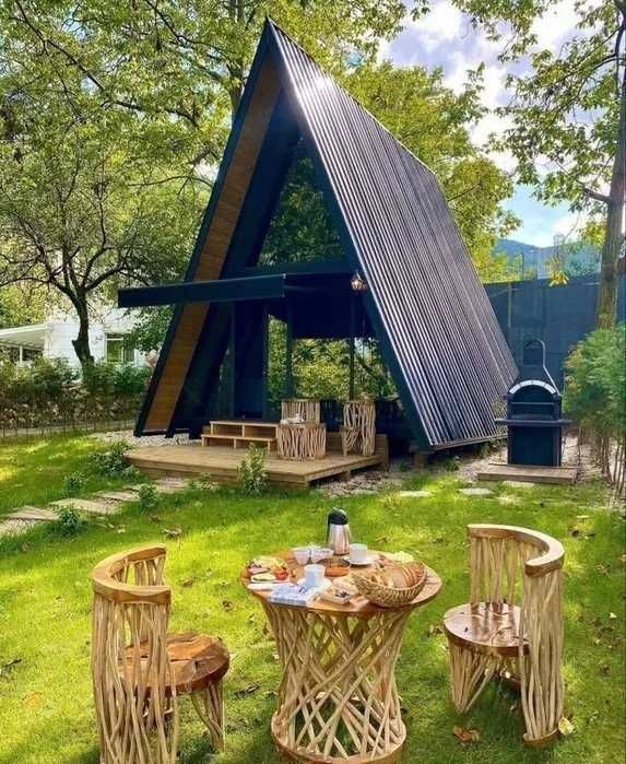 Foisoare, Terase, Cabane stil A-Frame si case din structura de lemn