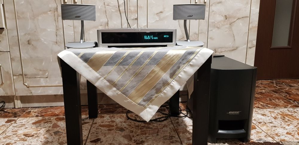 Muzica la 2.1 - made in Ireland ( bose original )