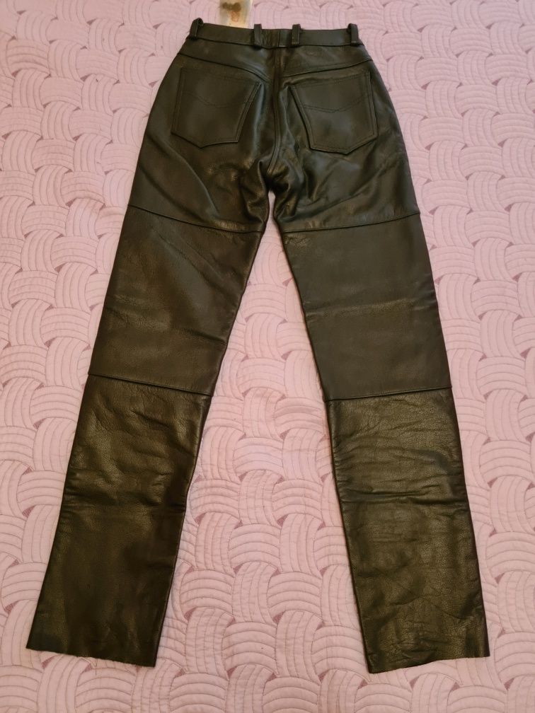 Pantaloni moto din piele