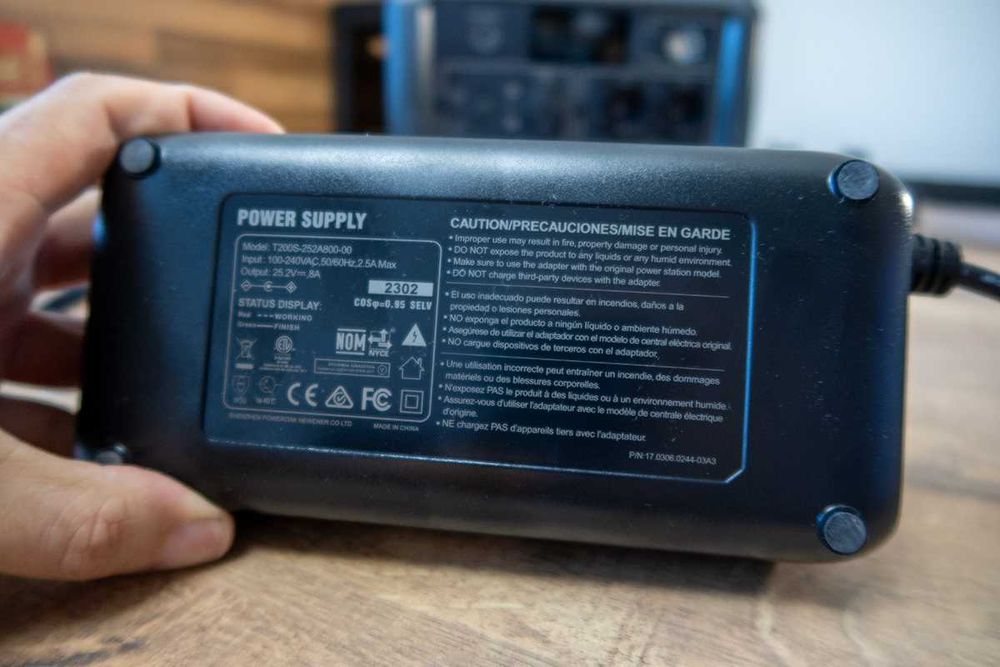 ПРОДАМ Bluetti EB70 (1000W, 716Wh) Портативный ИБП (Зарядная станция).