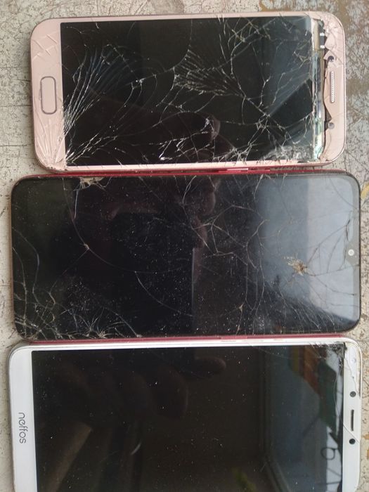 Телефоны на запчасти