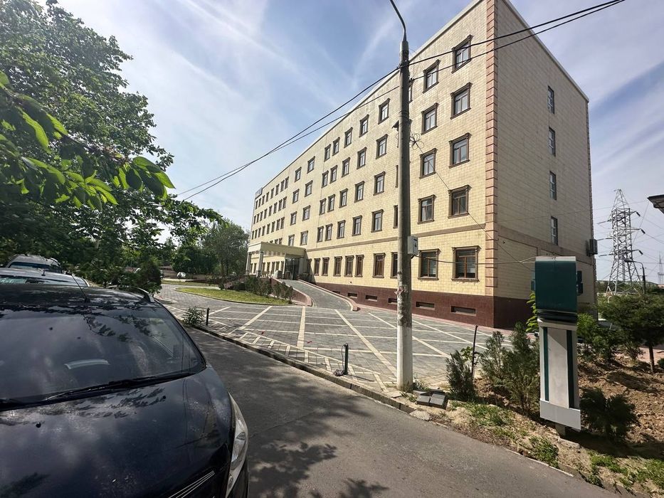 Продаётся здание в Яккасарайский районе