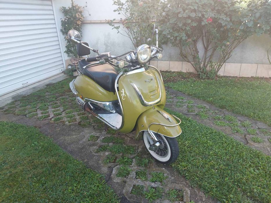 Znen Cruiser 50cc 4T Жабока на жена ми
