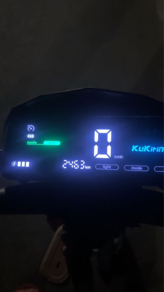 vand trotineta electrica kukirin g2 2025
