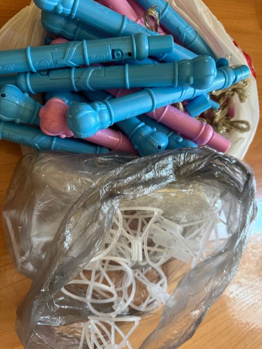 Продам светящиеся фонарики надувного шарика маленькие ложки, трубочки