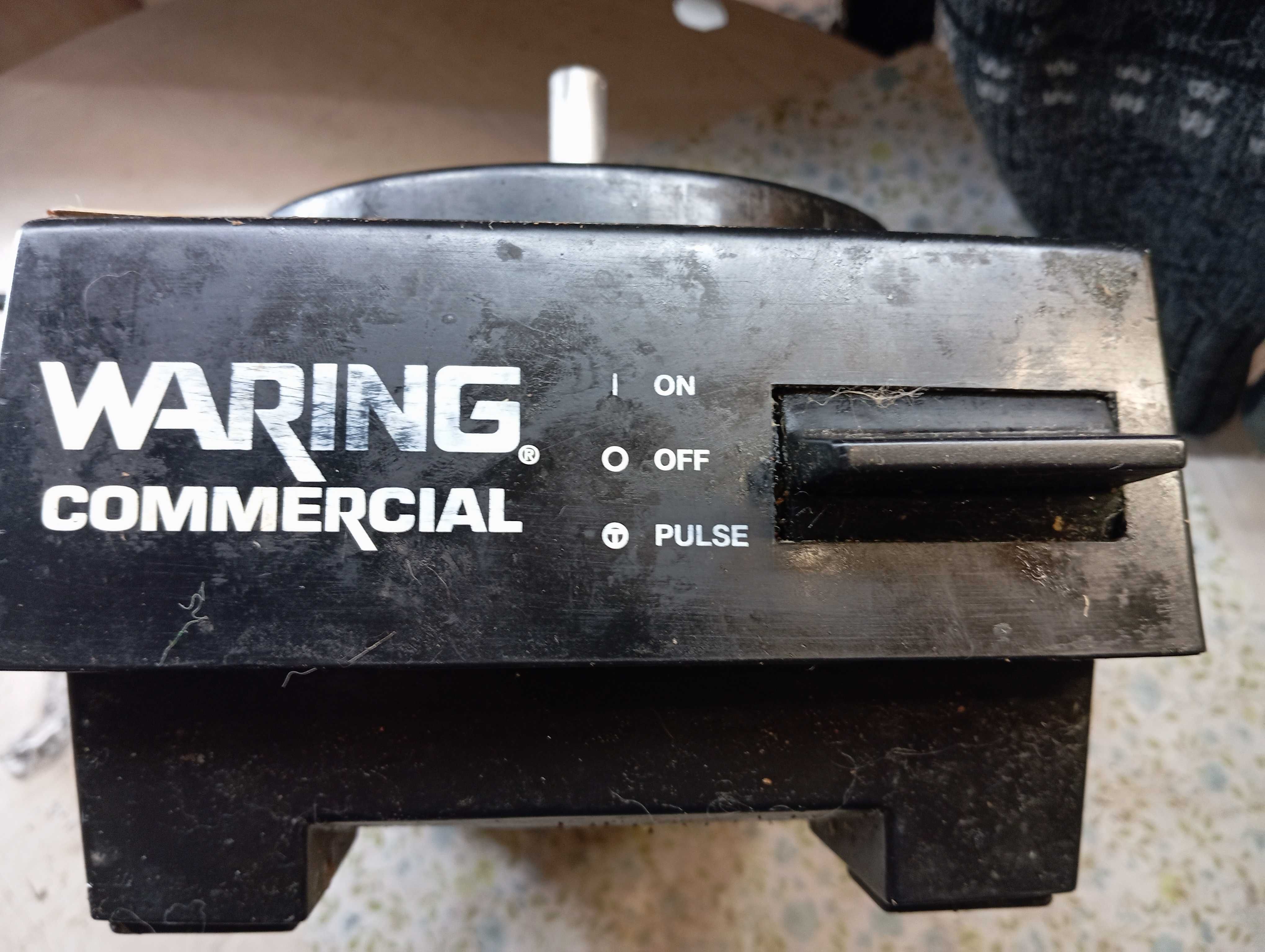 The Waring WFP7E food processor