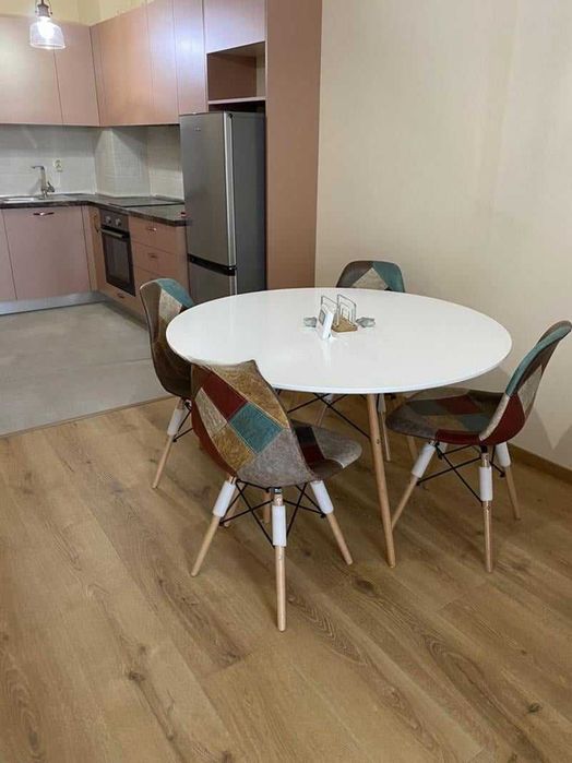 Дава се под наем Двустаен апартамент в София, Хладилника - 65 кв.м за 499.8 € - Снимка #1