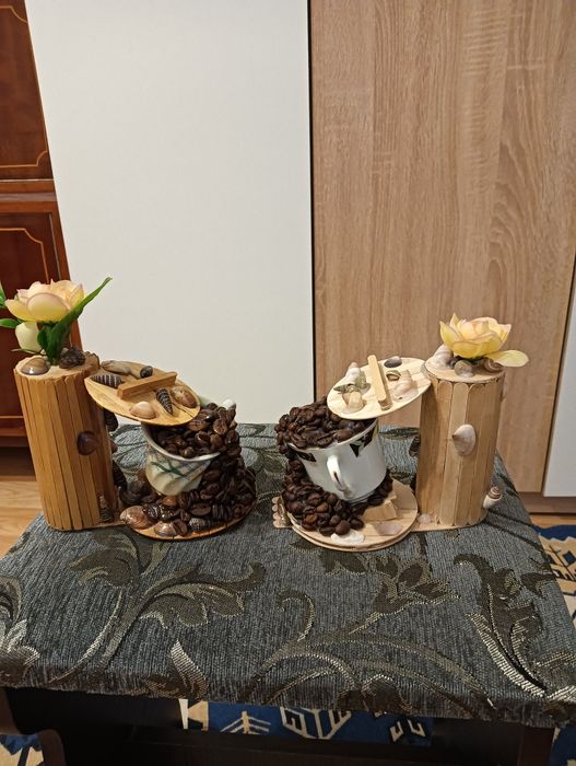 Vând obiecte de decor