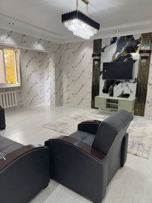 Сдаётся светлая 2-комнатная квартира в метро БИЙ, М. Горького