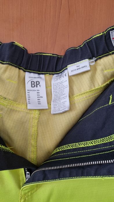 Geaca reflectorizanta XL PORTWEST si Bocanci No Risk nr.45