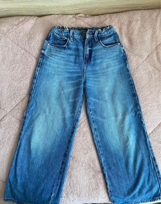 Детски дънки guess