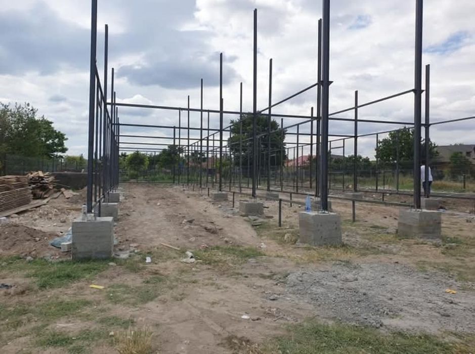 Vand structuri și hale metalice. La preturi producator
Avem pe stoc di