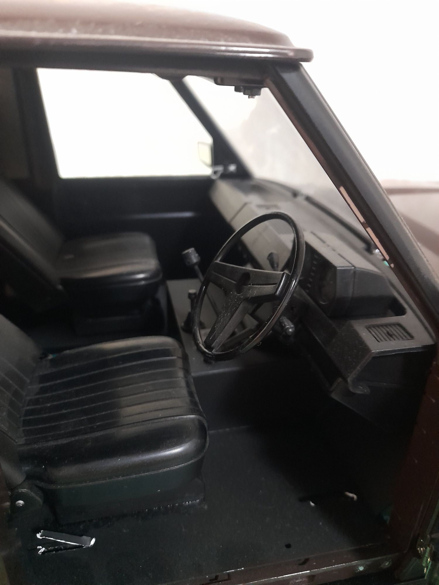 Продам корпус хардбоди Ренж ровер Classic для радио управляемый модели