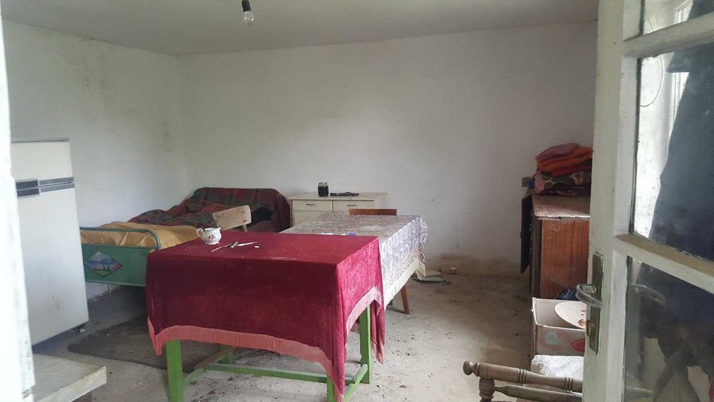 продавам къща в село червенци от собственик