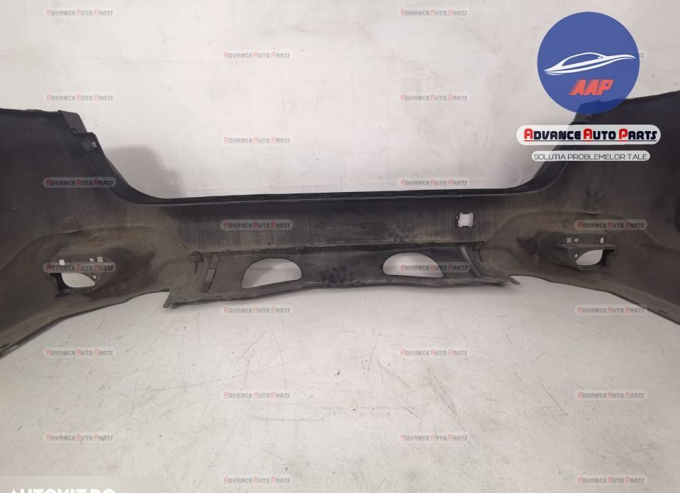 Субару Аутбек / Subaru Outback Оригинална задна броня в добро състояни