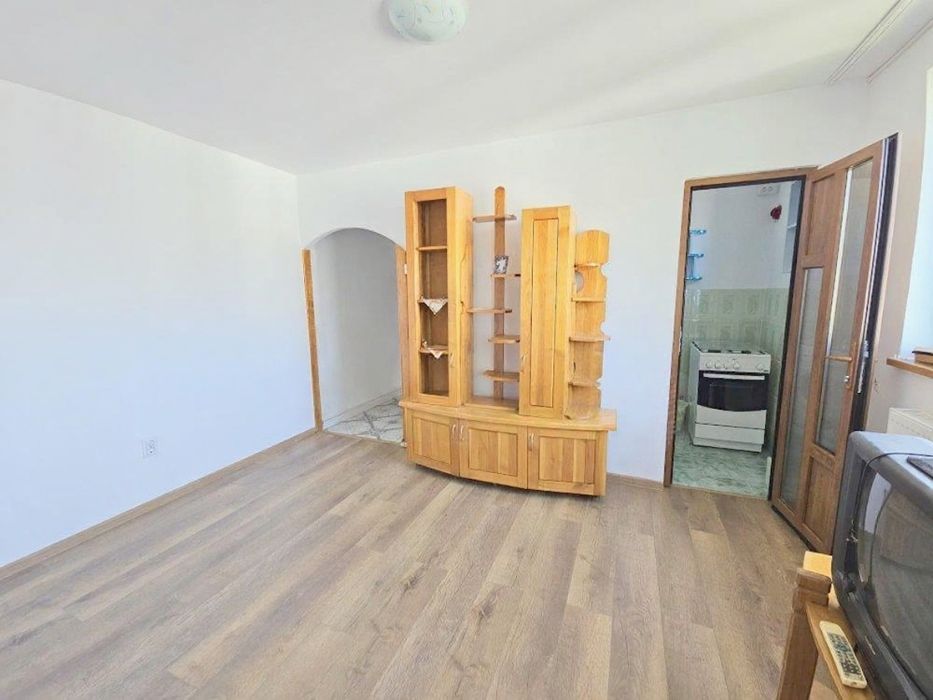 Vand apartament renovat