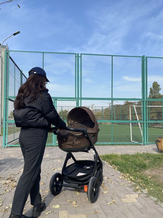 Продам автокресло и коляска Stokke