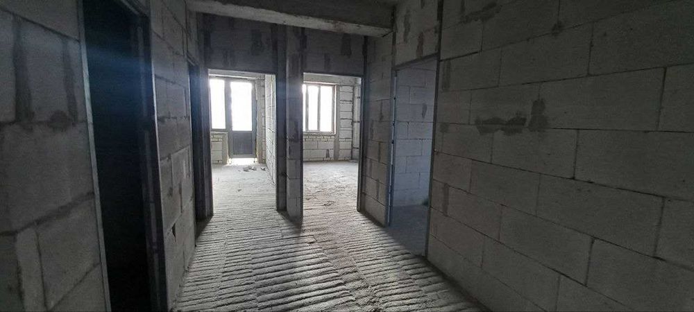 Продаётся 2х комн квартира  на 5 этаже Ор-р  Горгаз Саодат