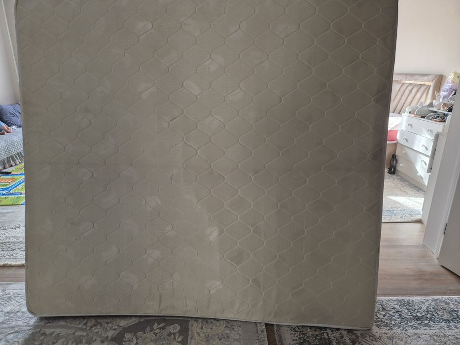 Отдам даром матрасы 2 шт