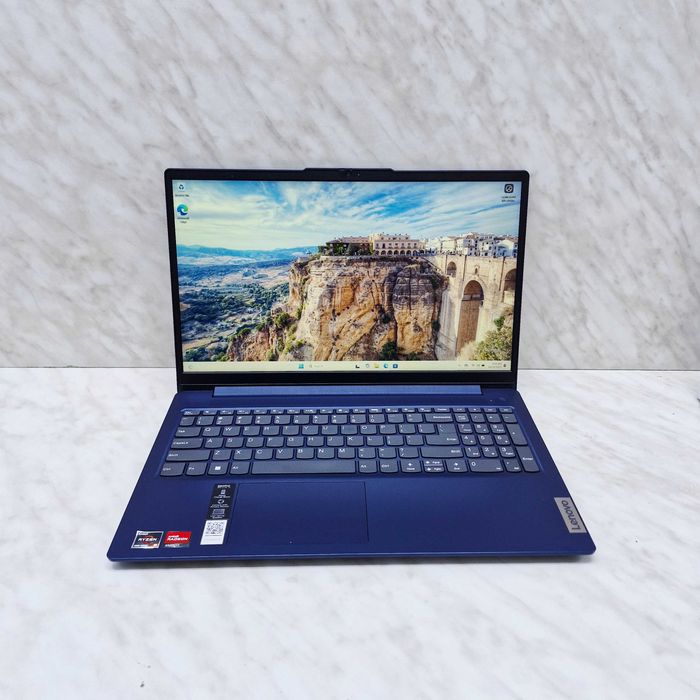 Laptop Lenovo Ryzen 5 5625U 8GB  256GB SSD Zeus Amanet Militari 33170