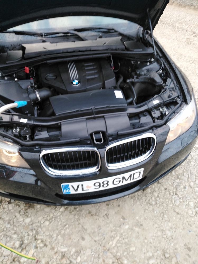 BMW seria 3 BMW 318 D an 2011