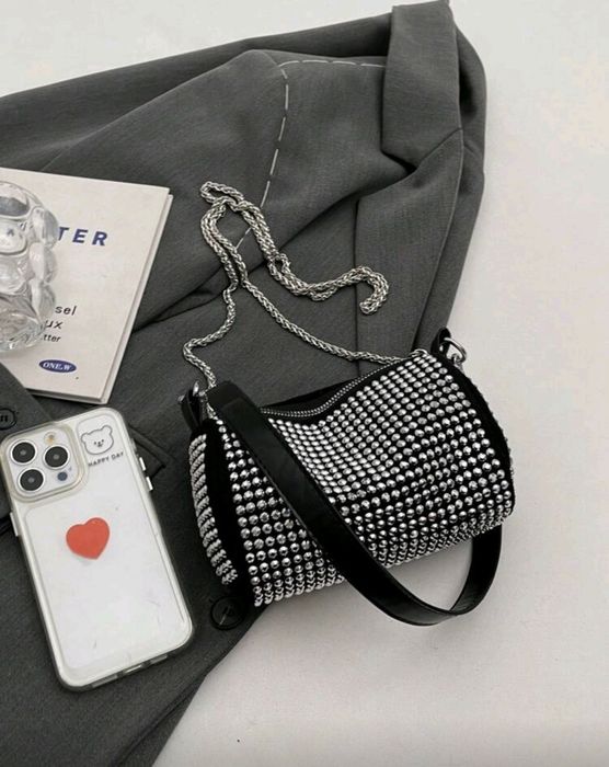 Малка сладка дамска чанта