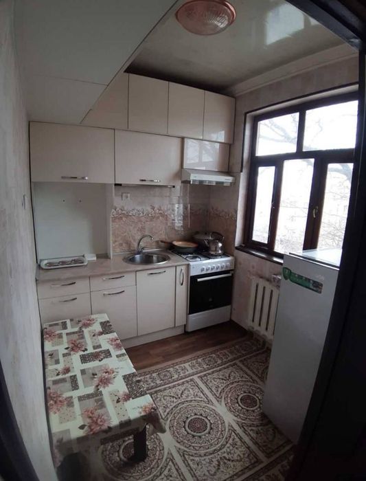 ^РАЗДЕЛКА Метро М.Улугбек 2/4/4 Чиланзар 2 квартал Продаётся квартира