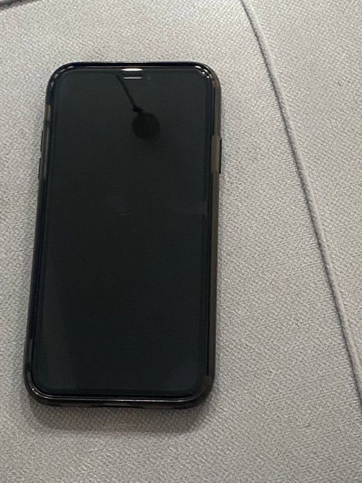 Продаю iphone 11