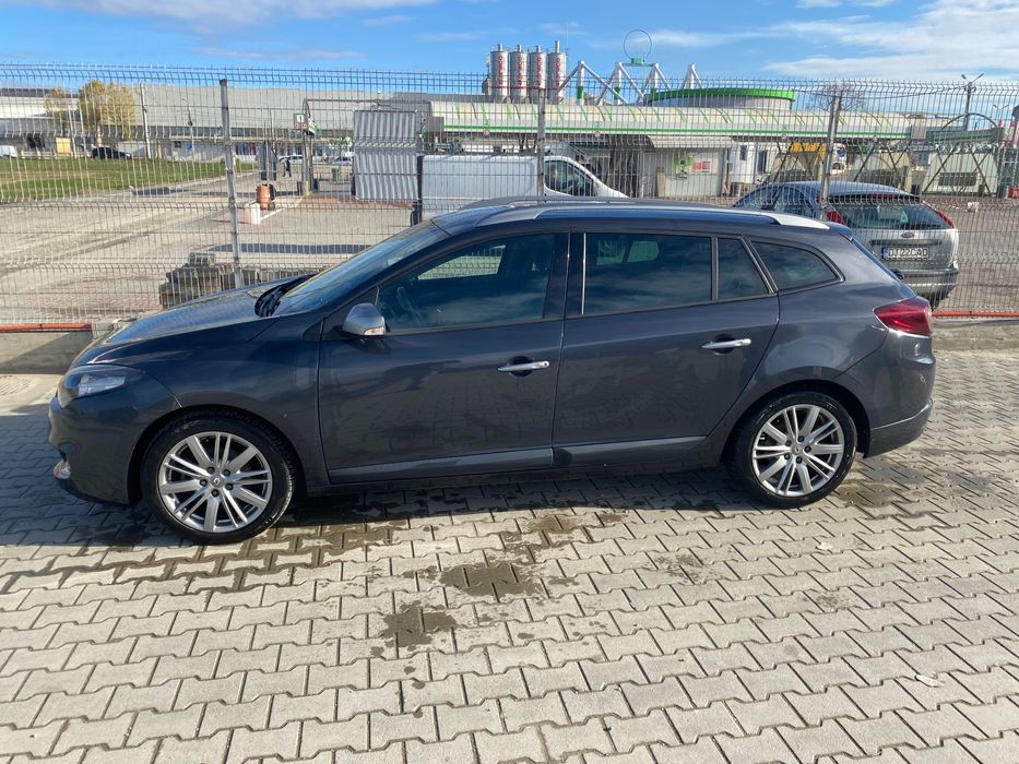 Renaul Megane 3-GT Line-1.5 dci 2012