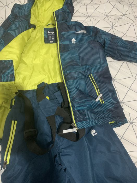 Vand costum de ski, marimea 122-128